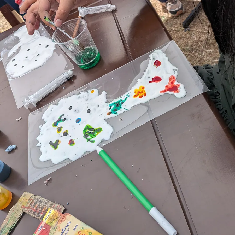 Actividad de experimentación con colores